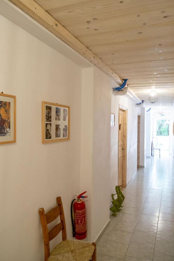 Appartamento Irtakina Soúgia Esterno foto
